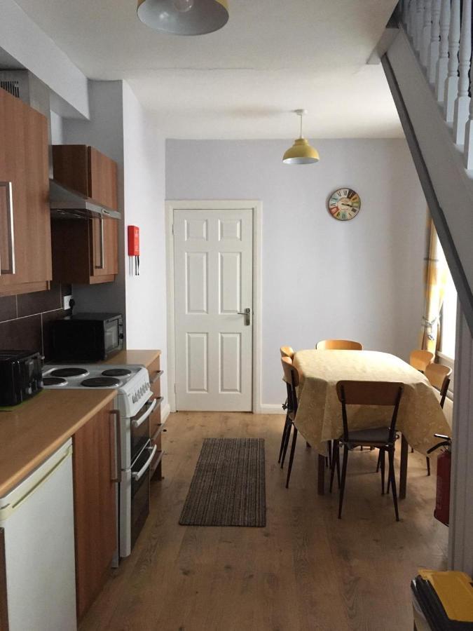 Causeway Street Holiday House Self Catering-Portrush Bagian luar foto